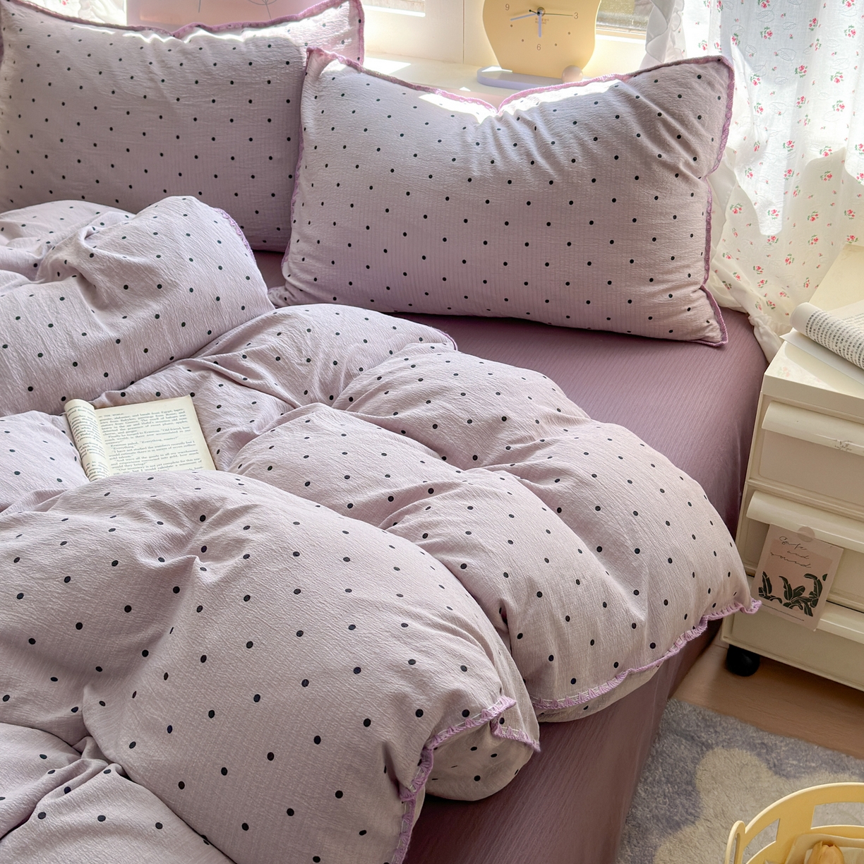 91家纺网 家纺一手货源 找家纺 喜颜 2025新款云感提花双层纱爆款贝壳边四件套 贝壳边-波点浅紫