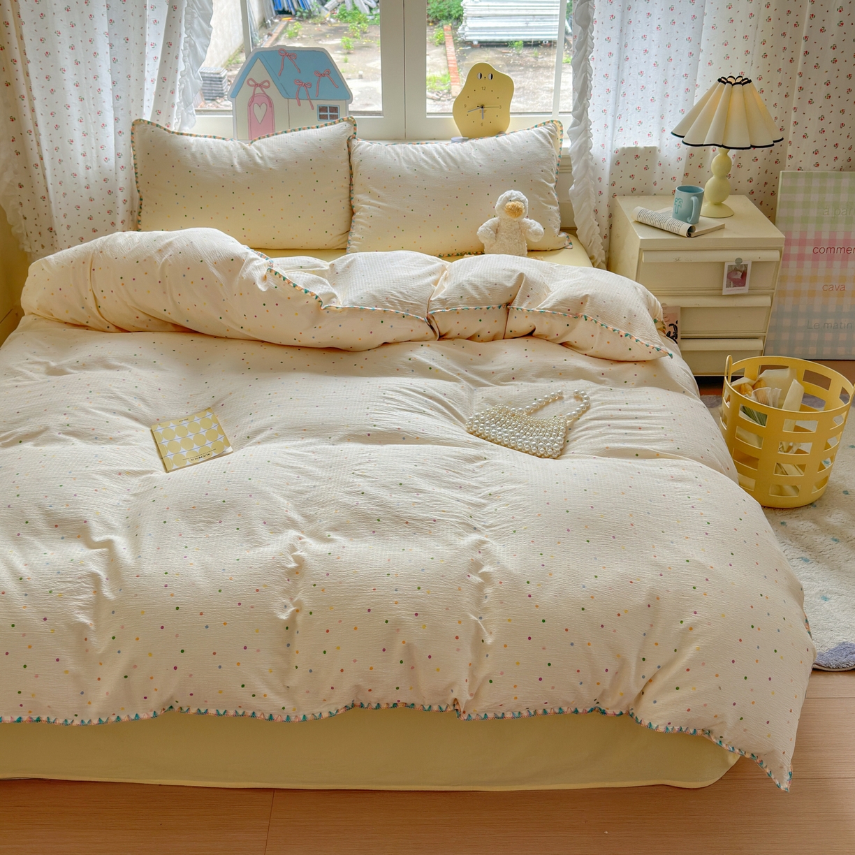 91家纺网 家纺一手货源 找家纺 喜颜 2025新款云感提花双层纱爆款贝壳边四件套 贝壳边-波点炫彩