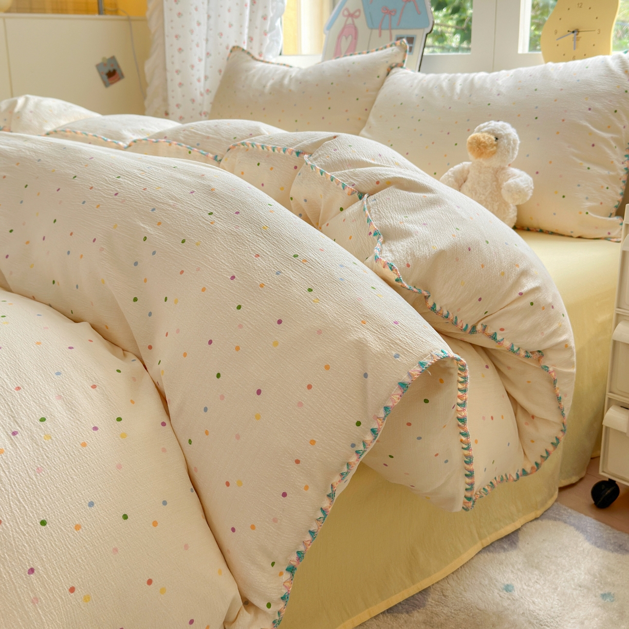 91家纺网 家纺一手货源 找家纺 喜颜 2025新款云感提花双层纱爆款贝壳边四件套 贝壳边-波点炫彩