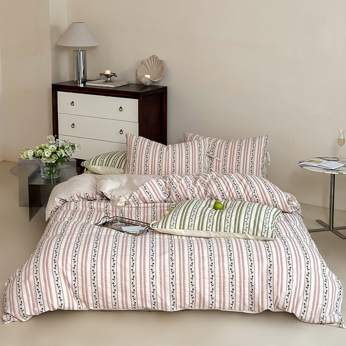 91家纺网 家纺一手货源 找家纺 （总）圆岛家纺 2025新款清新全棉色织三层纱提花四件套