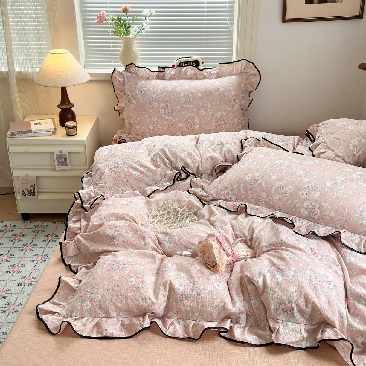 91家纺网 家纺一手货源 找家纺 （总）喜颜 2025新款爆款云感提花双层纱木棉花边四件套