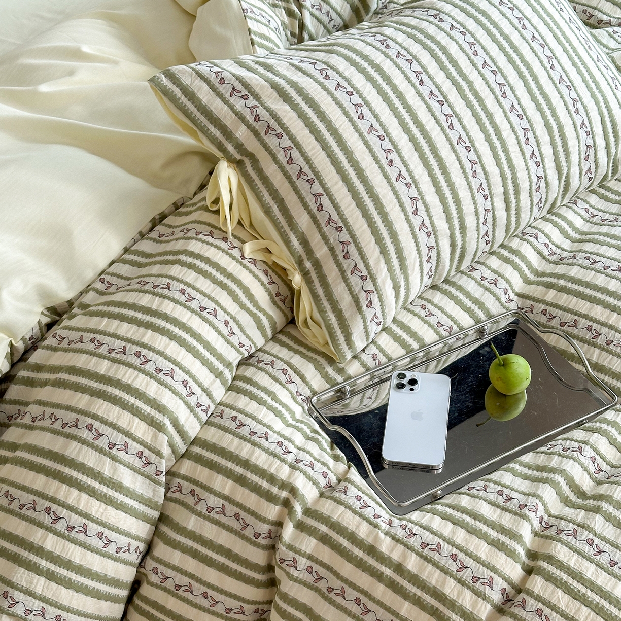 91家纺网 家纺一手货源 找家纺 （总）圆岛家纺 2025新款清新全棉色织三层纱提花四件套