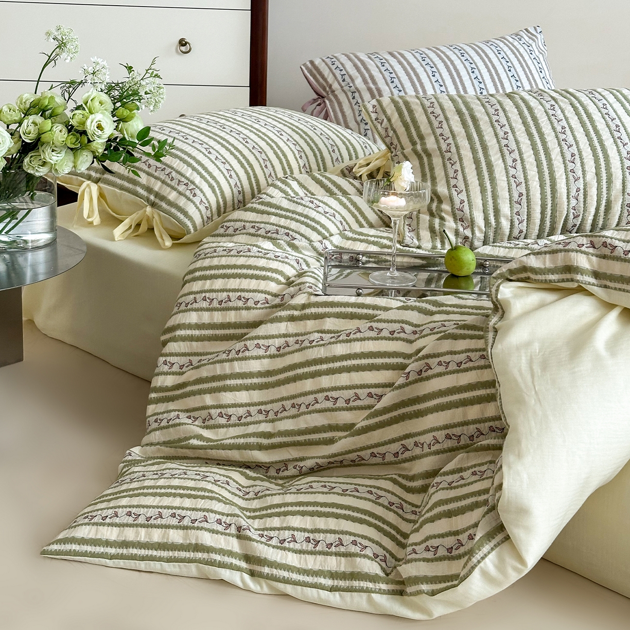 91家纺网 家纺一手货源 找家纺 （总）圆岛家纺 2025新款清新全棉色织三层纱提花四件套