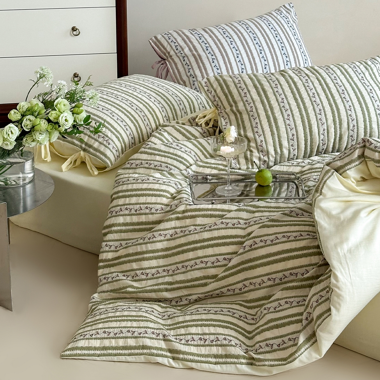 91家纺网 家纺一手货源 找家纺 （总）圆岛家纺 2025新款清新全棉色织三层纱提花四件套