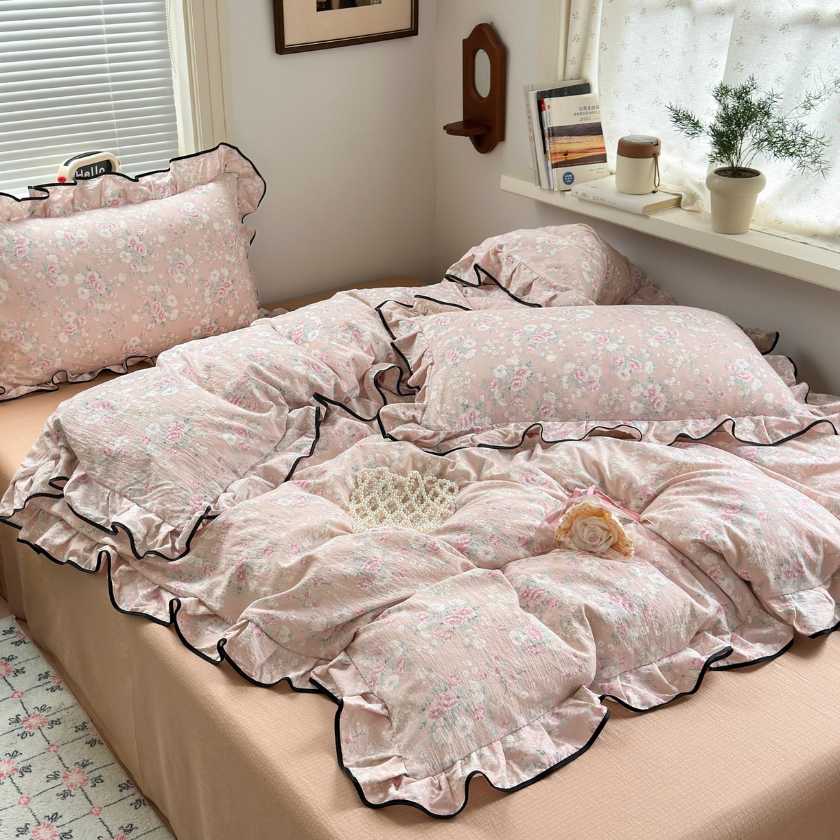 91家纺网 家纺一手货源 找家纺 喜颜 2025新款爆款云感提花双层纱木棉花边四件套 春风十里