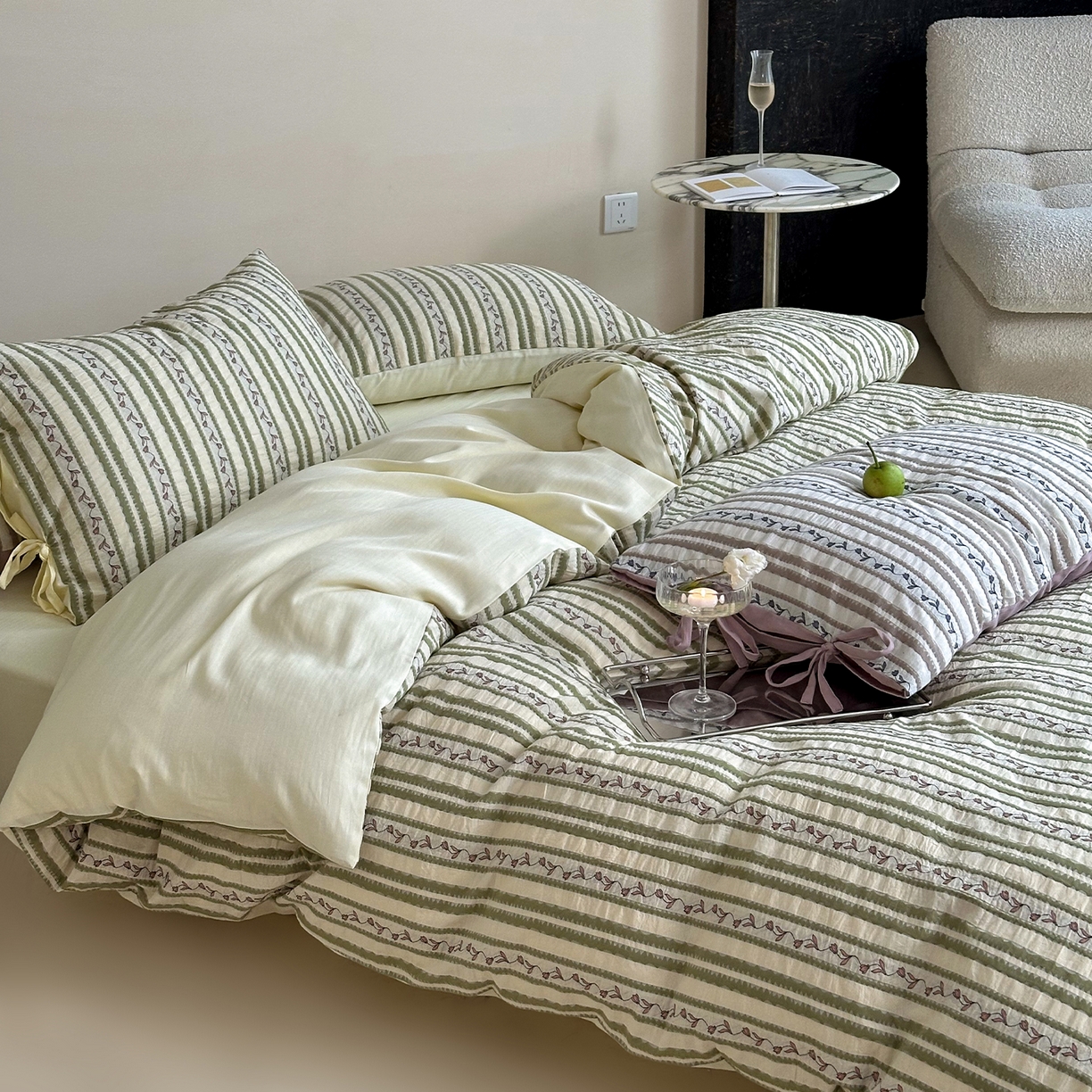 91家纺网 家纺一手货源 找家纺 圆岛家纺 2025新款清新全棉色织三层纱提花四件套 麻绿