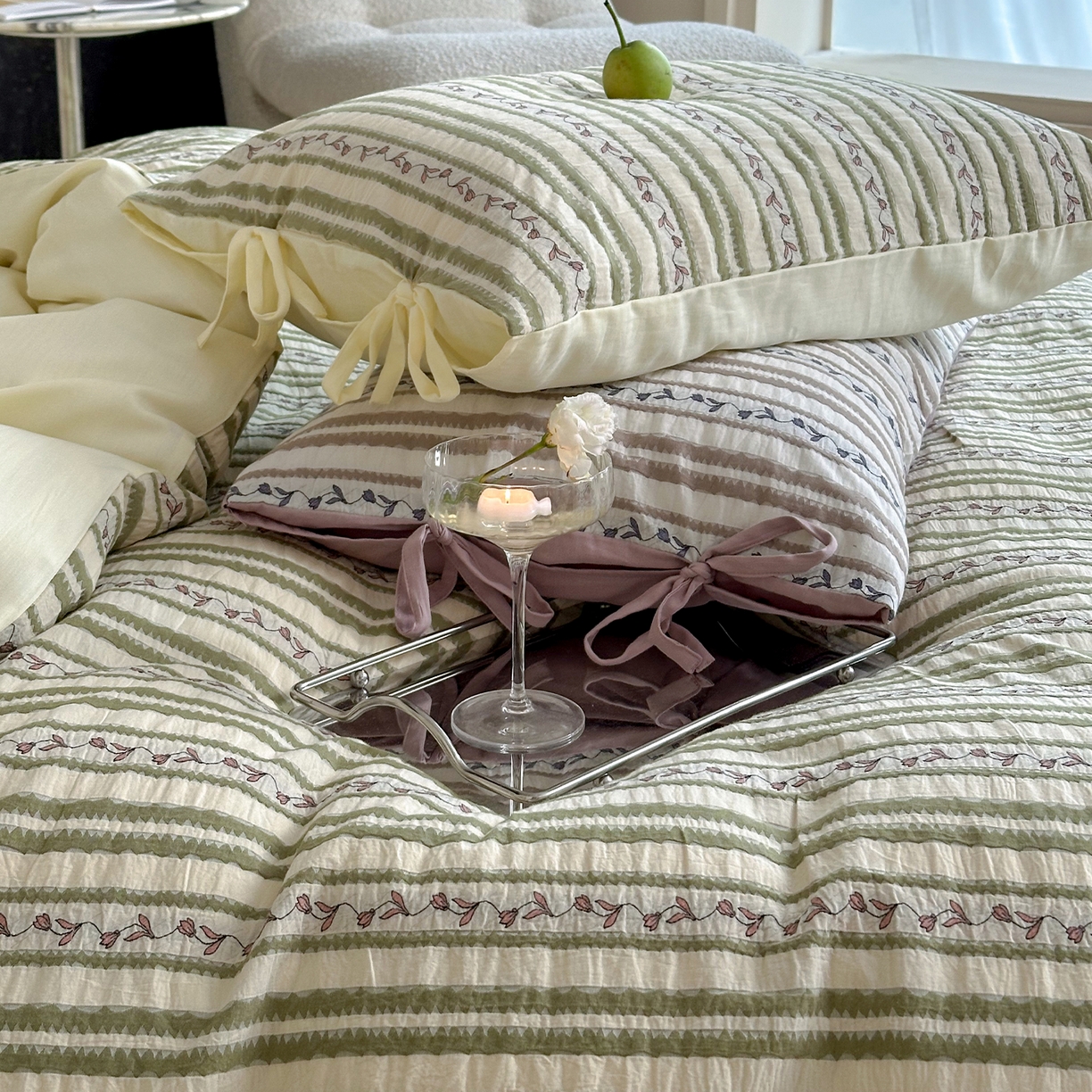 91家纺网 家纺一手货源 找家纺 圆岛家纺 2025新款清新全棉色织三层纱提花四件套 麻绿