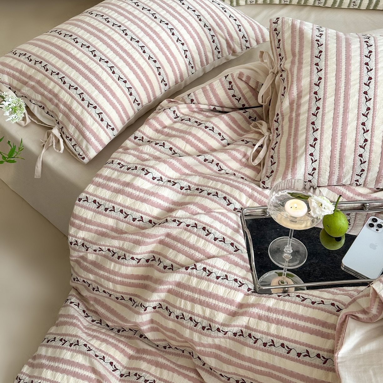 91家纺网 家纺一手货源 找家纺 圆岛家纺 2025新款清新全棉色织三层纱提花四件套 雾粉