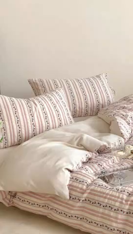 91家纺网 家纺一手货源 找家纺 圆岛家纺 2025新款清新全棉色织三层纱提花四件套 雾粉