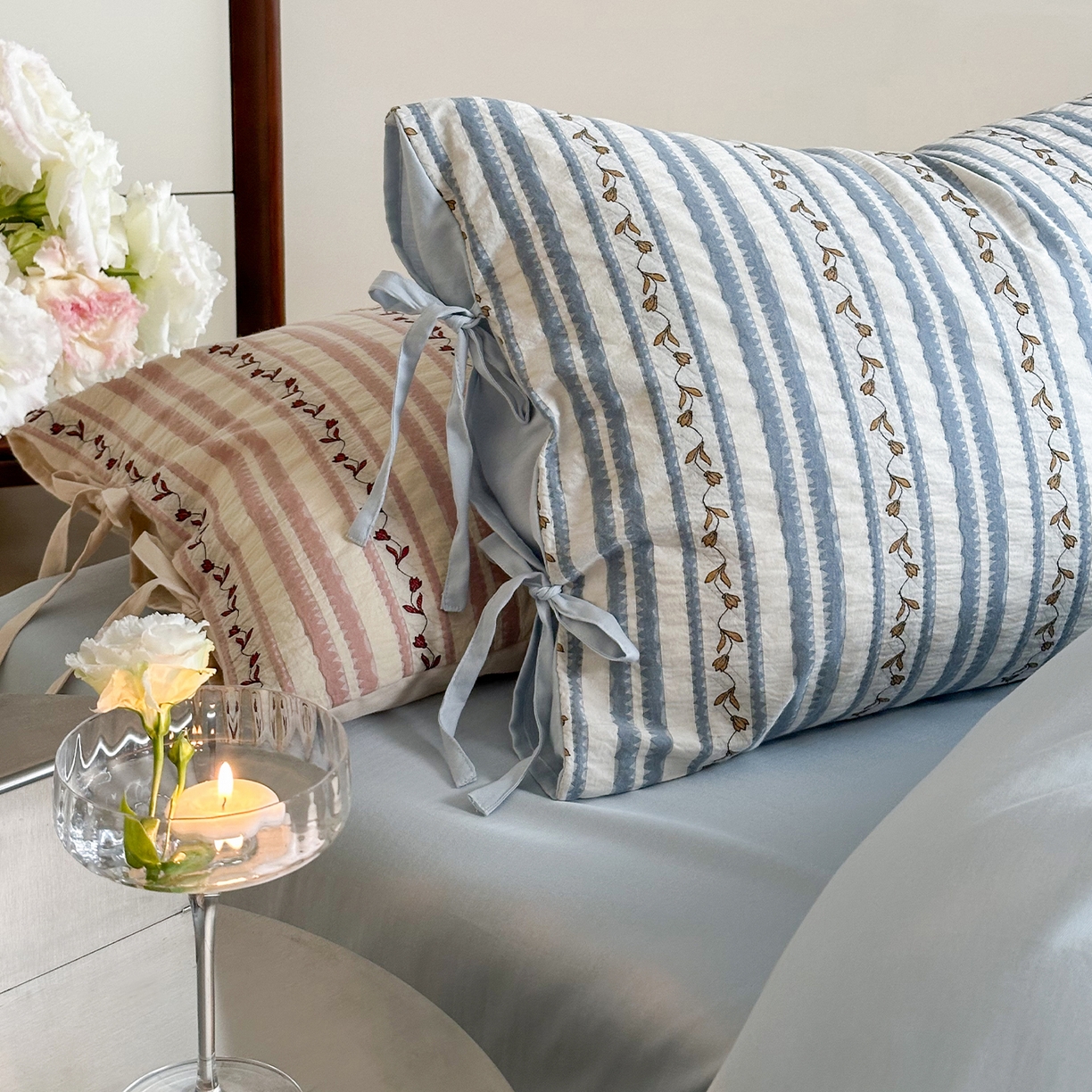 91家纺网 家纺一手货源 找家纺 圆岛家纺 2025新款清新全棉色织三层纱提花四件套 雾蓝