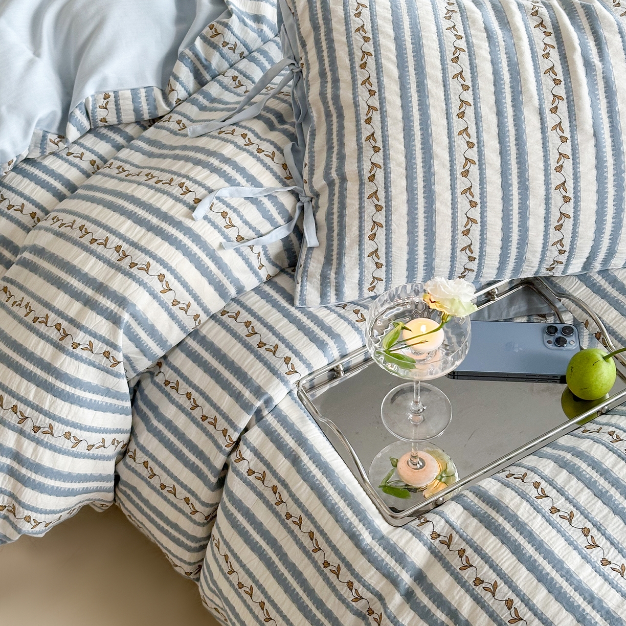 91家纺网 家纺一手货源 找家纺 圆岛家纺 2025新款清新全棉色织三层纱提花四件套 雾蓝