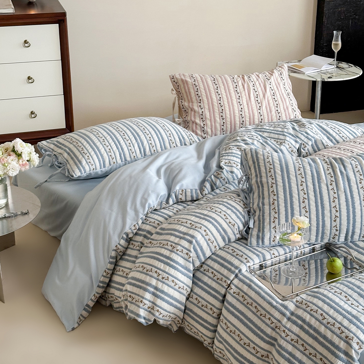 91家纺网 家纺一手货源 找家纺 圆岛家纺 2025新款清新全棉色织三层纱提花四件套 雾蓝