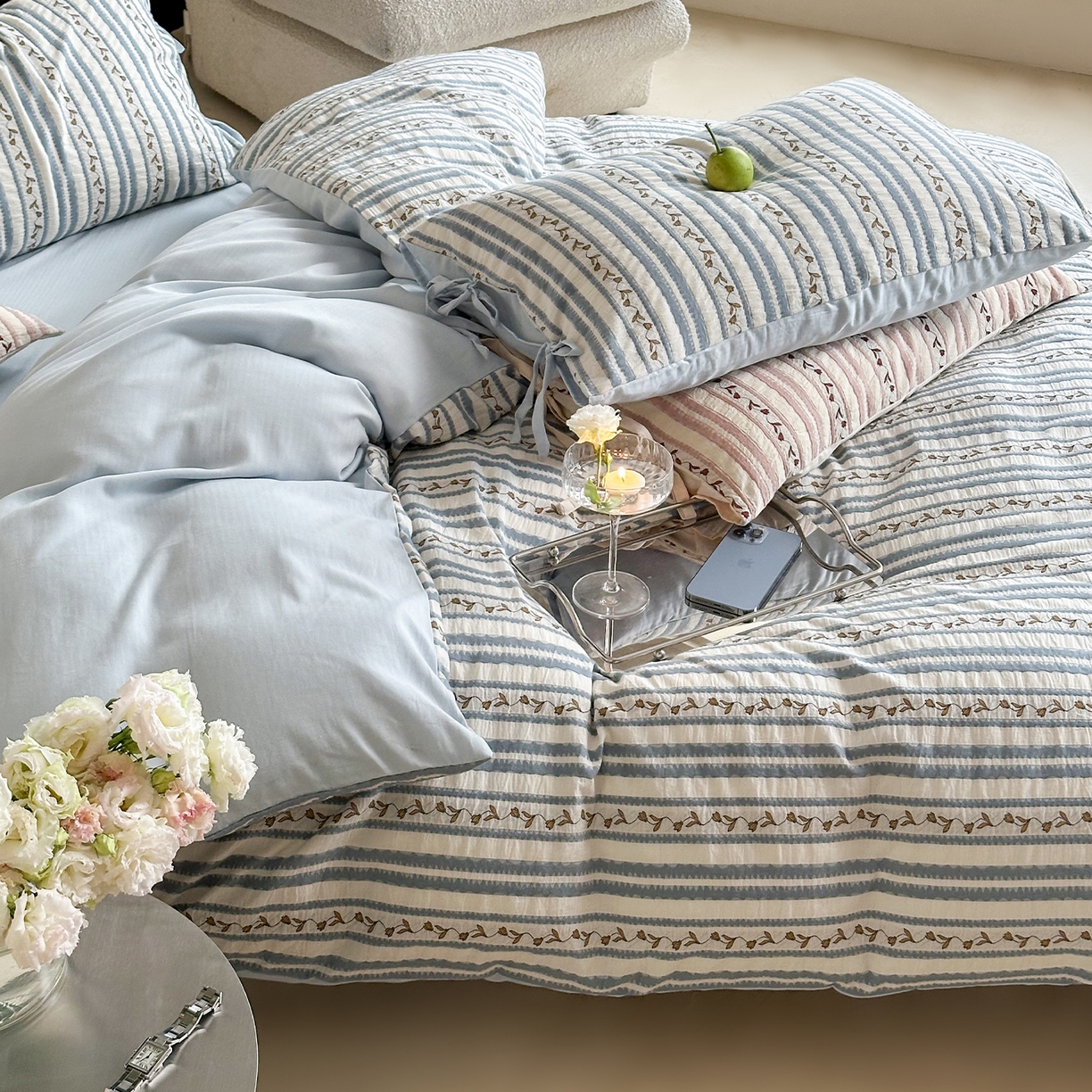 91家纺网 家纺一手货源 找家纺 圆岛家纺 2025新款清新全棉色织三层纱提花四件套 雾蓝