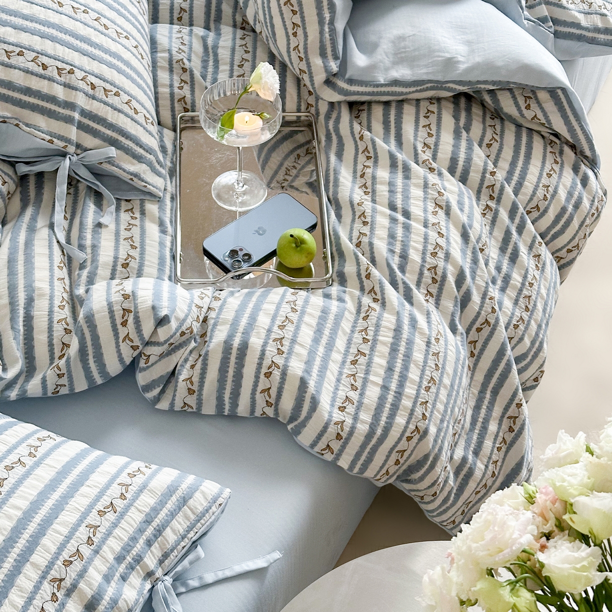 91家纺网 家纺一手货源 找家纺 圆岛家纺 2025新款清新全棉色织三层纱提花四件套 雾蓝