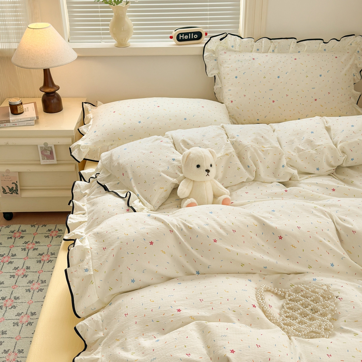 91家纺网 家纺一手货源 找家纺 喜颜 2025新款爆款云感提花双层纱木棉花边四件套 奶酪星星