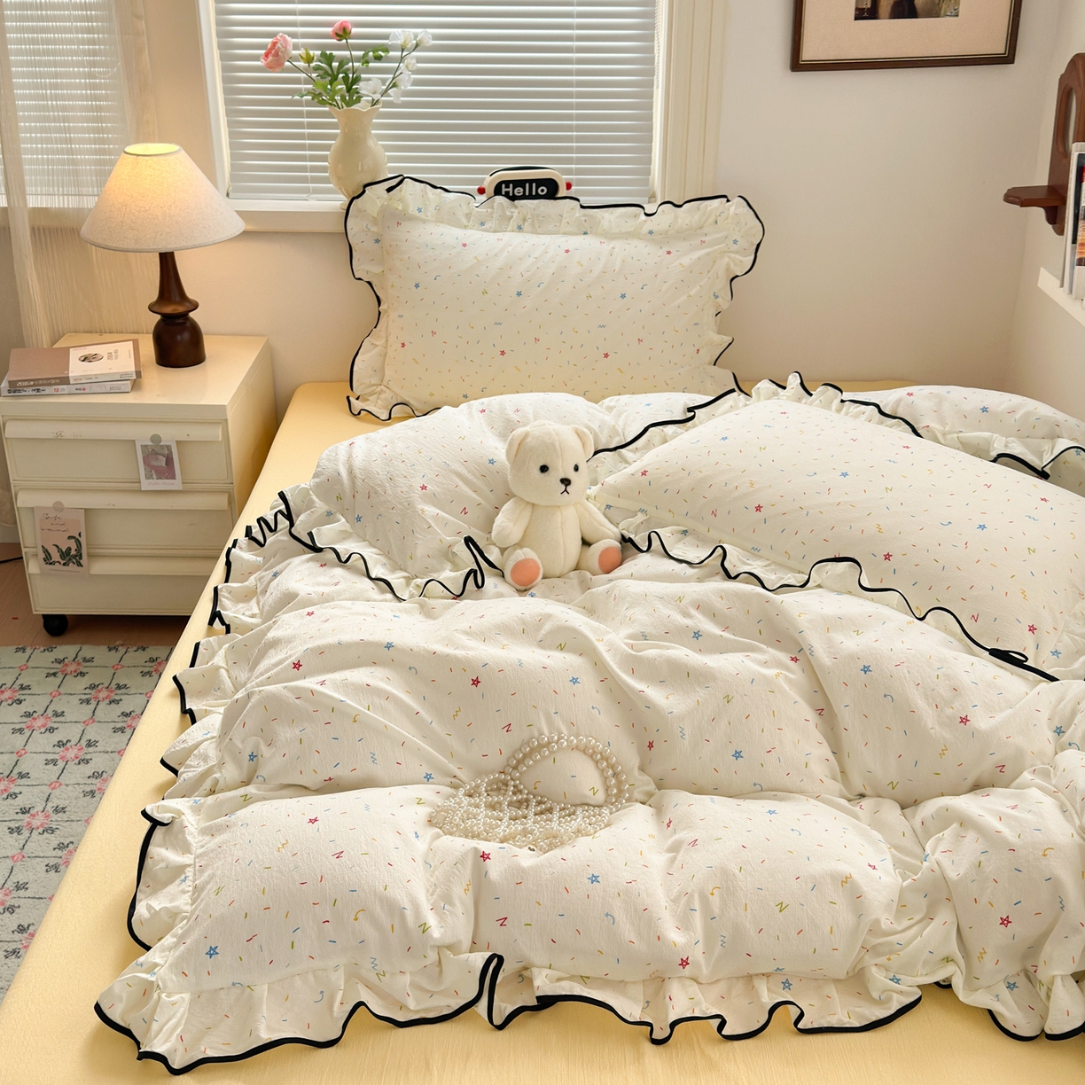 91家纺网 家纺一手货源 找家纺 喜颜 2025新款爆款云感提花双层纱木棉花边四件套 奶酪星星