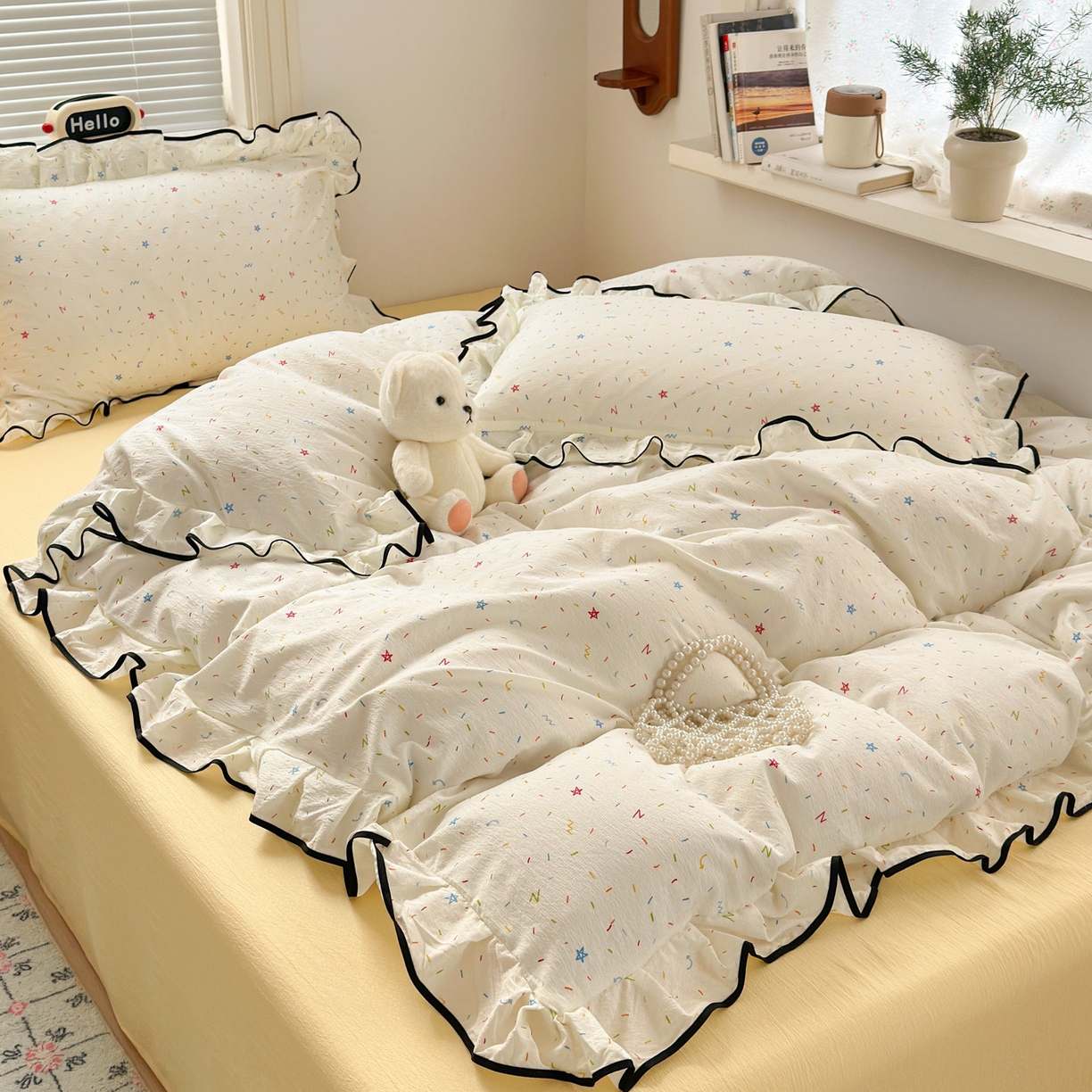 91家纺网 家纺一手货源 找家纺 喜颜 2025新款爆款云感提花双层纱木棉花边四件套 奶酪星星