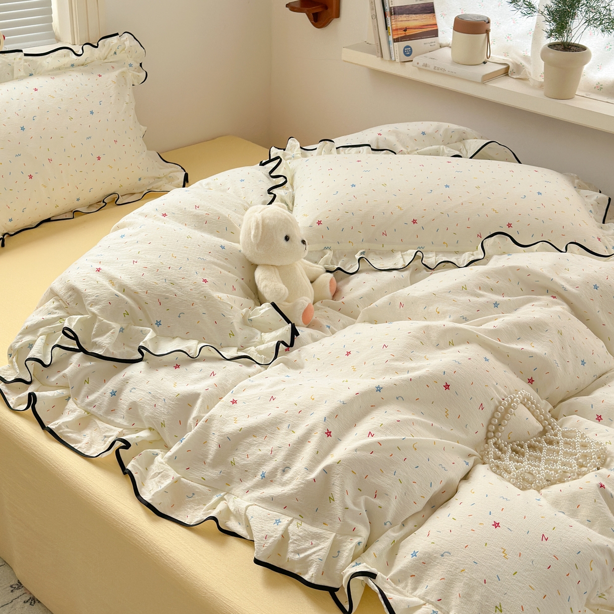 91家纺网 家纺一手货源 找家纺 喜颜 2025新款爆款云感提花双层纱木棉花边四件套 奶酪星星