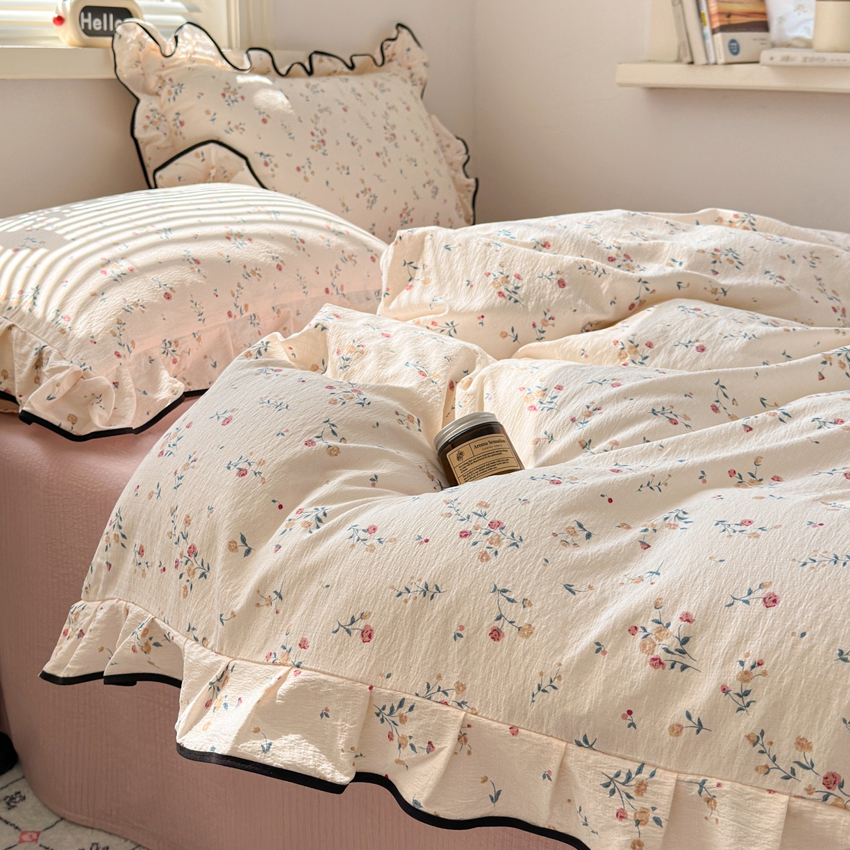 91家纺网 家纺一手货源 找家纺 喜颜 2025新款爆款云感提花双层纱木棉花边四件套 浅夏