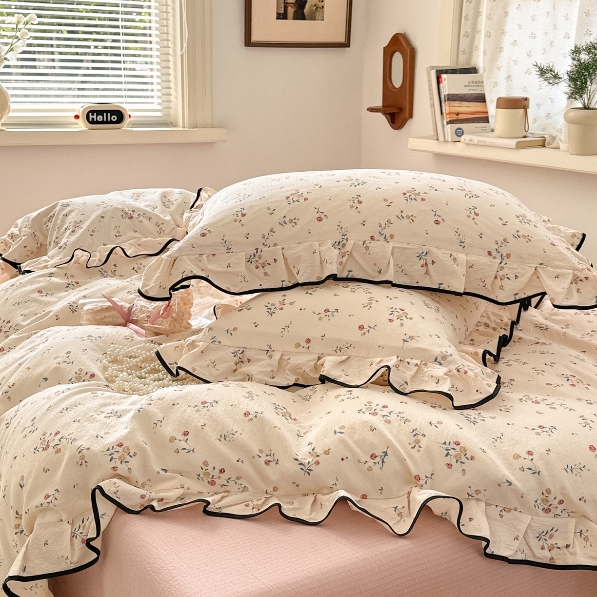 91家纺网 家纺一手货源 找家纺 喜颜 2025新款爆款云感提花双层纱木棉花边四件套 浅夏