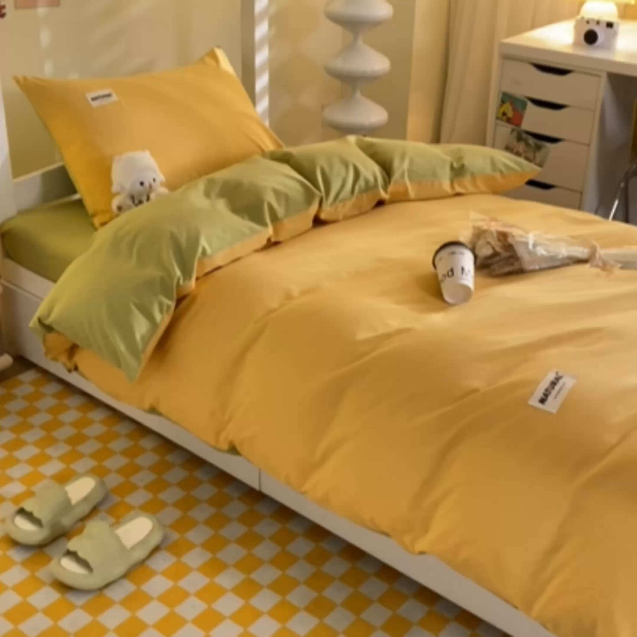 91家纺网 家纺一手货源 找家纺 佳汐蓝家纺 2025新款A类全棉水洗棉学生三件套 贴标-初黄+果绿