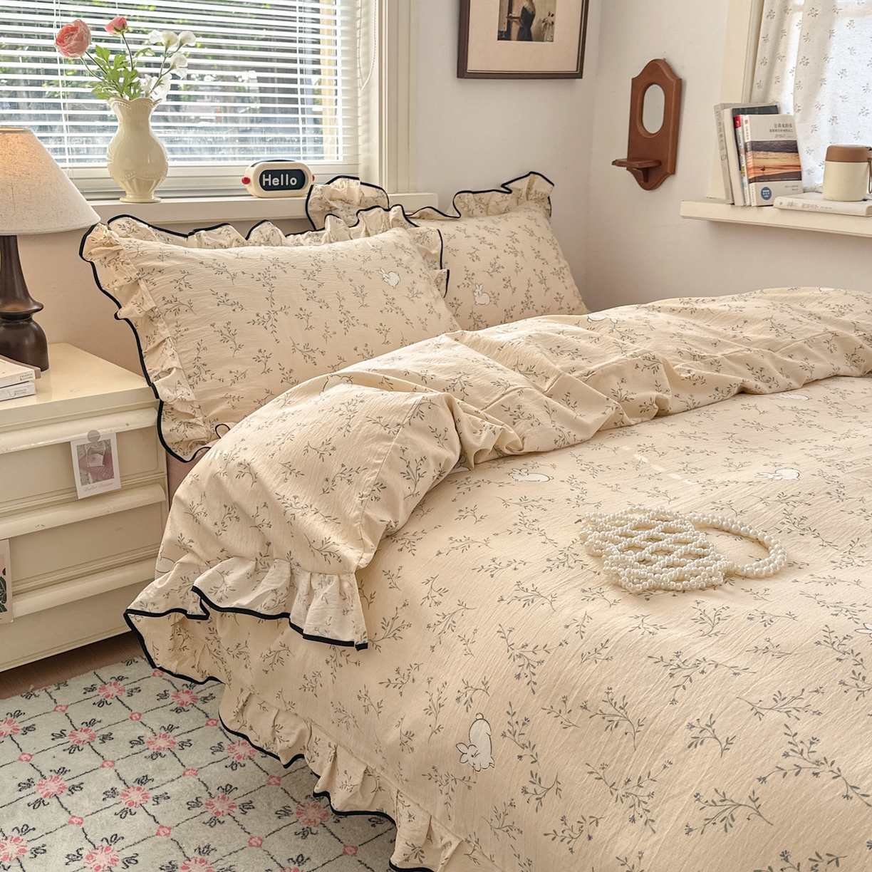 91家纺网 家纺一手货源 找家纺 喜颜 2025新款爆款云感提花双层纱木棉花边四件套 碎花小兔