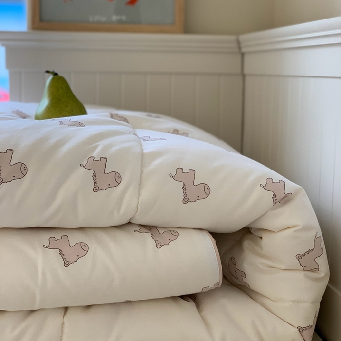 91家纺网 家纺一手货源 找家纺 汇庭2025秋冬新款全棉大豆被 宝莉小马白