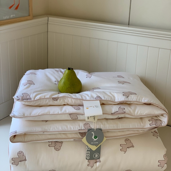 91家纺网 家纺一手货源 找家纺 汇庭2025秋冬新款全棉大豆被 宝莉小马白