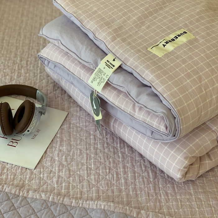 91家纺网 家纺一手货源 找家纺 汇庭2025新款·良品两件套（学生季春秋） 床盖·良品淡紫（春秋·胡桃格淡紫