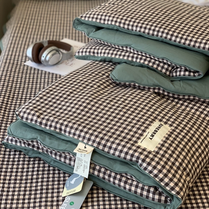 91家纺网 家纺一手货源 找家纺 汇庭2025新款·良品两件套（学生季春秋） 床盖·良品黑茶（春秋·黑巧绿