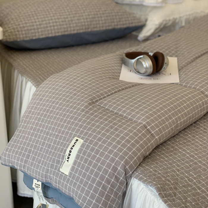 91家纺网 家纺一手货源 找家纺 汇庭2025新款·良品两件套（学生季春秋） 床盖·良品灰蓝（春秋·胡桃格蓝