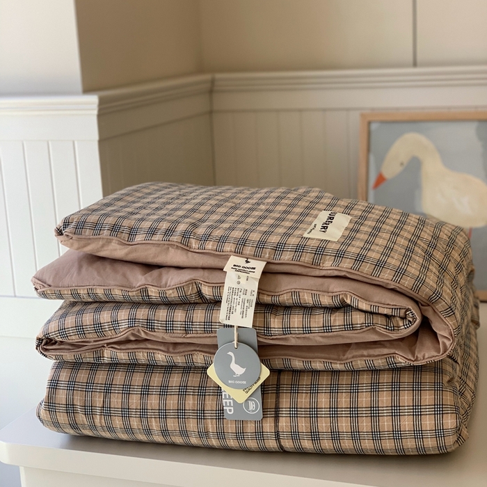 91家纺网 家纺一手货源 找家纺 汇庭2025新款·良品两件套（学生季春秋） 床盖·良品焦糖（春秋·黑巧咖