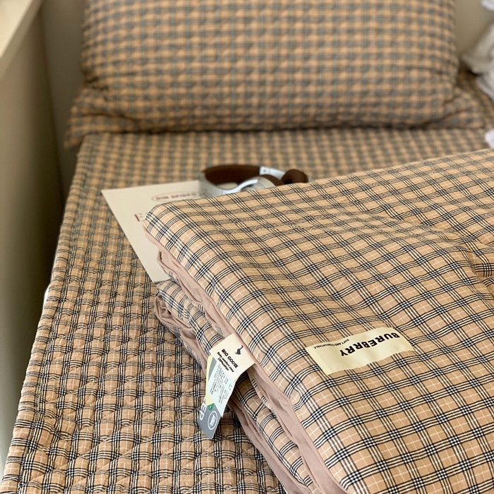 91家纺网 家纺一手货源 找家纺 汇庭2025新款·良品两件套（学生季春秋） 床盖·良品焦糖（春秋·黑巧咖