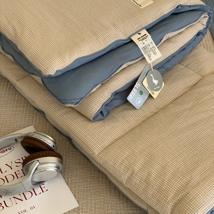 91家纺网 家纺一手货源 找家纺 汇庭2025新款·良品两件套（学生季春秋） 床盖·良品卡其（春秋·胡桃格卡其