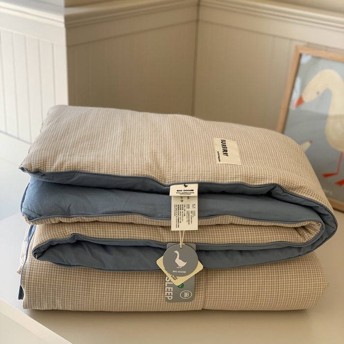 91家纺网 家纺一手货源 找家纺 汇庭2025新款·良品两件套（学生季春秋） 床盖·良品卡其（春秋·胡桃格卡其