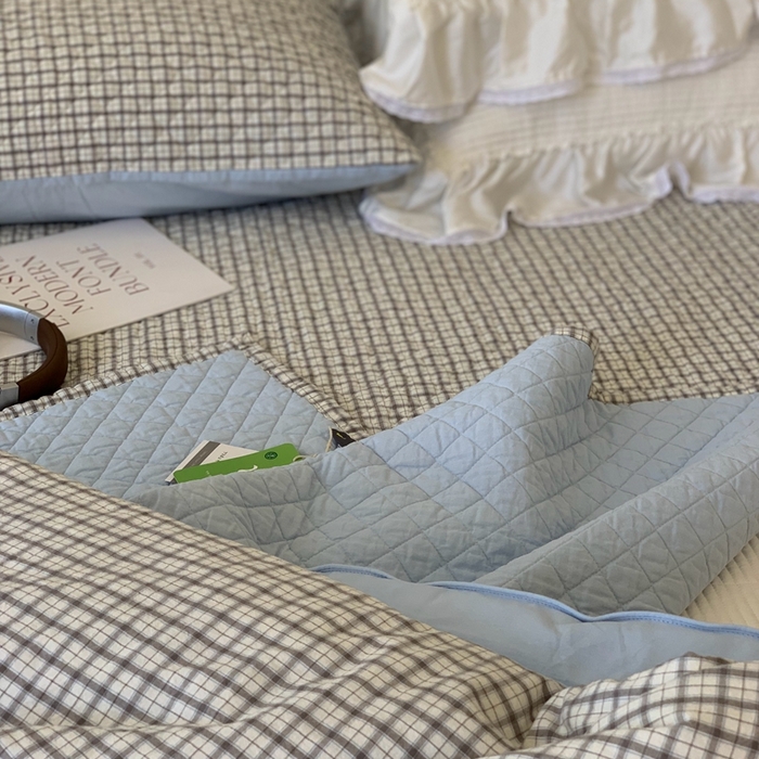 91家纺网 家纺一手货源 找家纺 汇庭2025新款·良品两件套（学生季春秋） 床盖·良品蓝莓（春秋·苏格兰灰