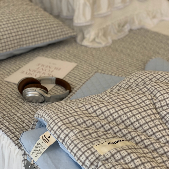 91家纺网 家纺一手货源 找家纺 汇庭2025新款·良品两件套（学生季春秋） 床盖·良品蓝莓（春秋·苏格兰灰