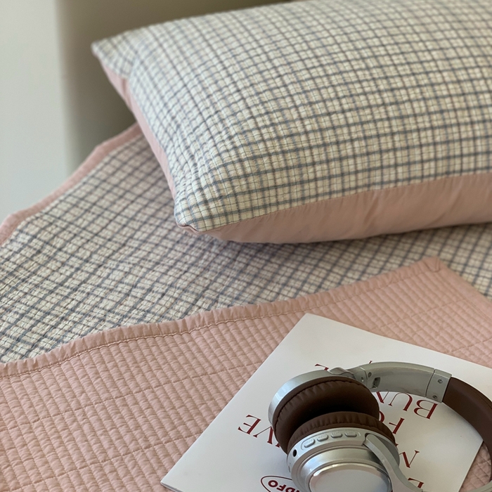 91家纺网 家纺一手货源 找家纺 汇庭2025新款·良品两件套（学生季春秋） 床盖·良品奶茶（春秋·苏格兰粉