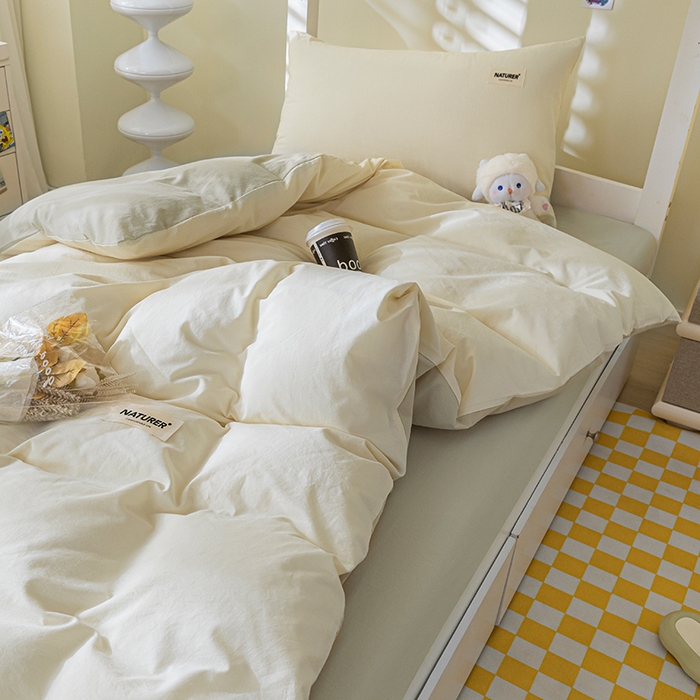 91家纺网 家纺一手货源 找家纺 佳汐蓝家纺 2025新款A类全棉水洗棉学生三件套 贴标-奶昔白+奶茶