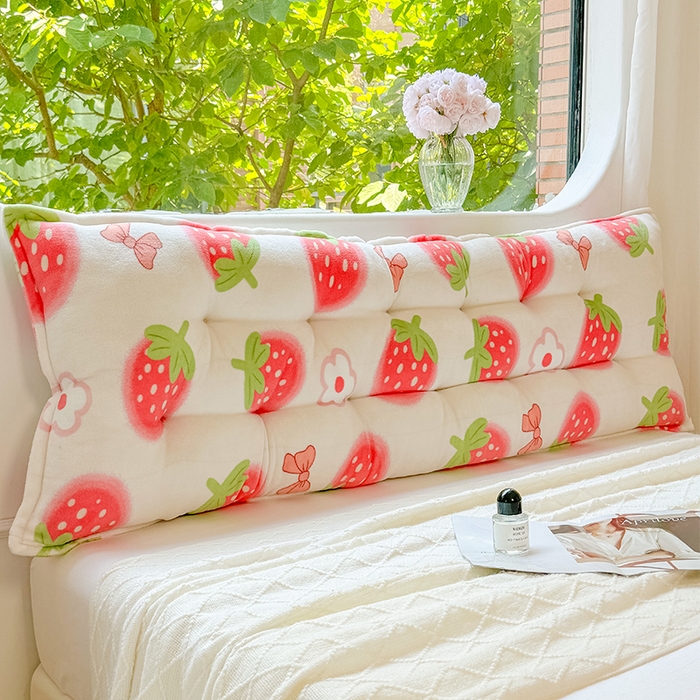 91家纺网 家纺一手货源 找家纺 （总）碧尔 2025新款可爱儿童床头靠垫学生卧室客厅沙发飘窗榻榻米软包靠背床上靠枕双排扣直条机械钉扣牛奶绒,草莓小花,棕色小熊,芋泥啵啵