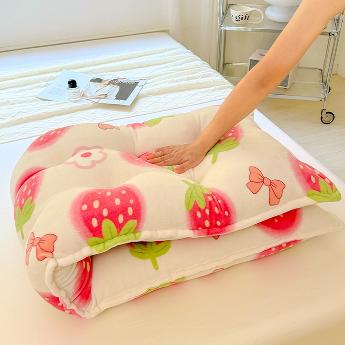 91家纺网 家纺一手货源 找家纺 （总）碧尔 2025新款可爱儿童床头靠垫学生卧室客厅沙发飘窗榻榻米软包靠背床上靠枕双排扣直条机械钉扣牛奶绒