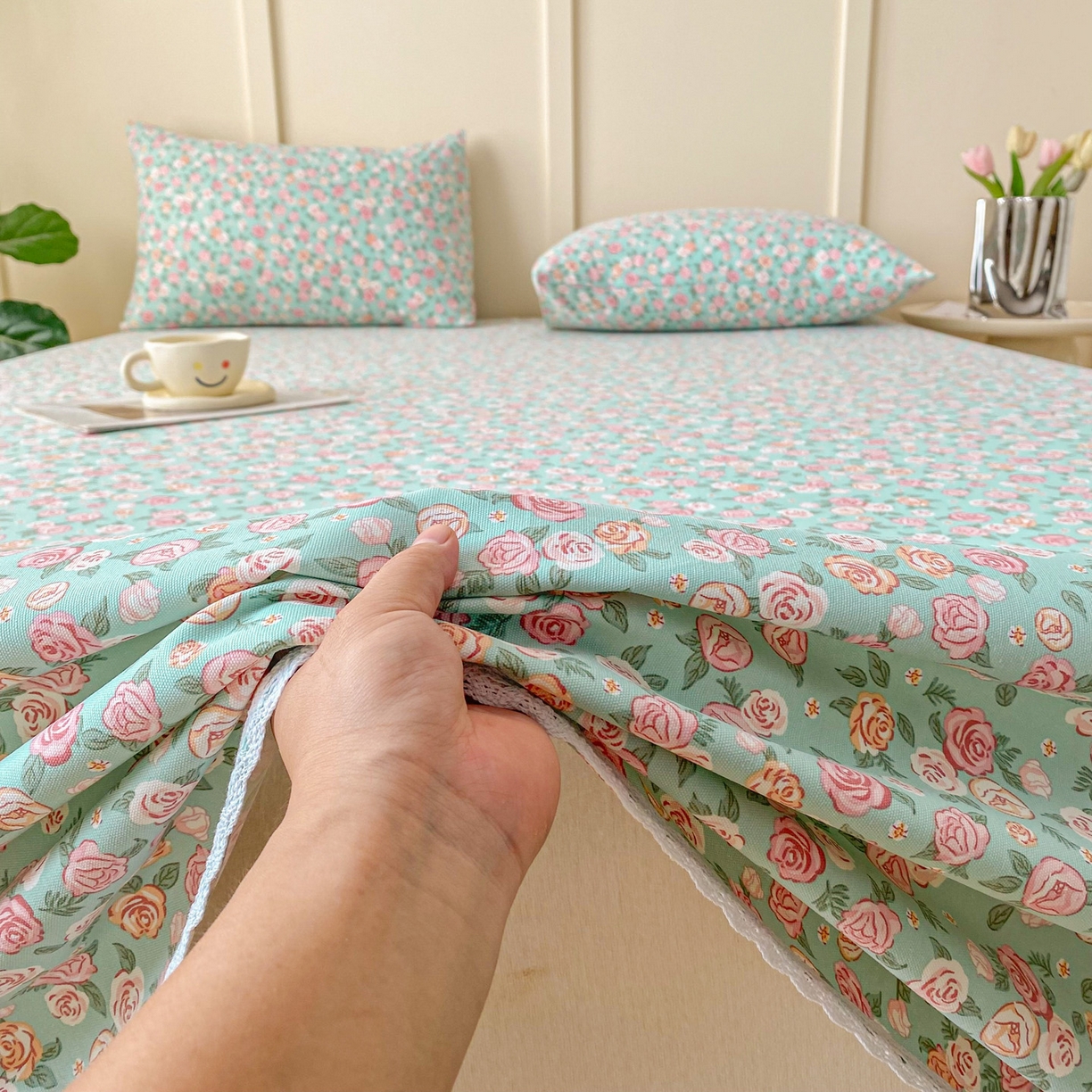 91家纺网 家纺一手货源 找家纺 首爱家纺2025新款花边款老粗布床单 花曼