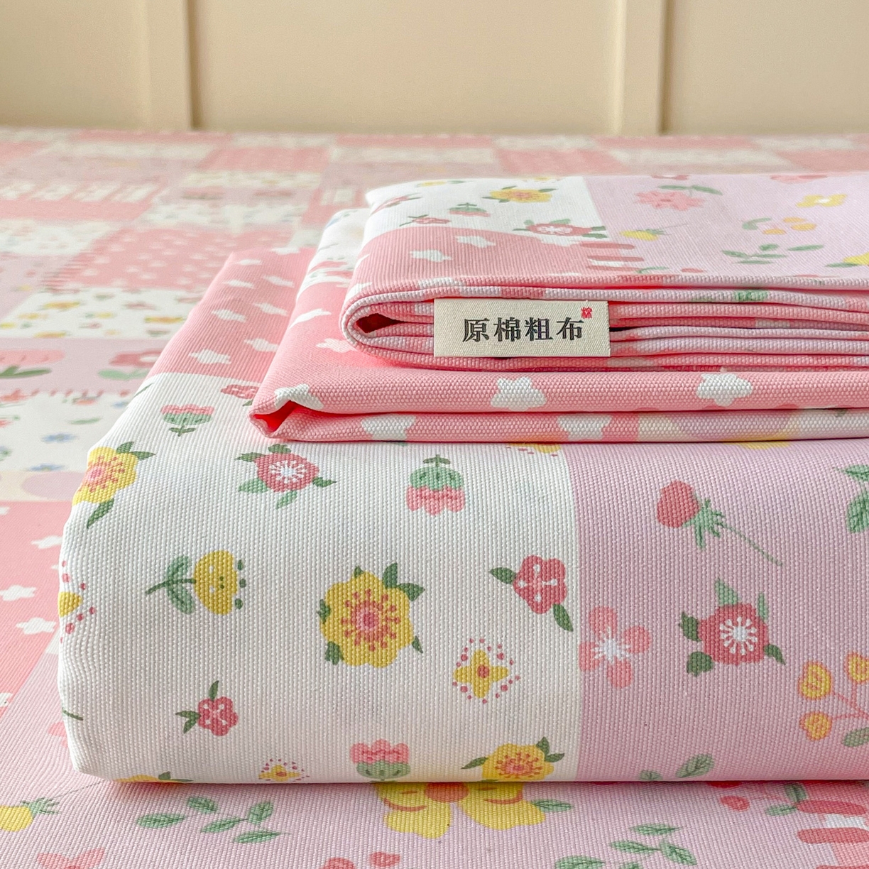 91家纺网 家纺一手货源 找家纺 首爱家纺2025新款花边款老粗布床单 蔓塔花园