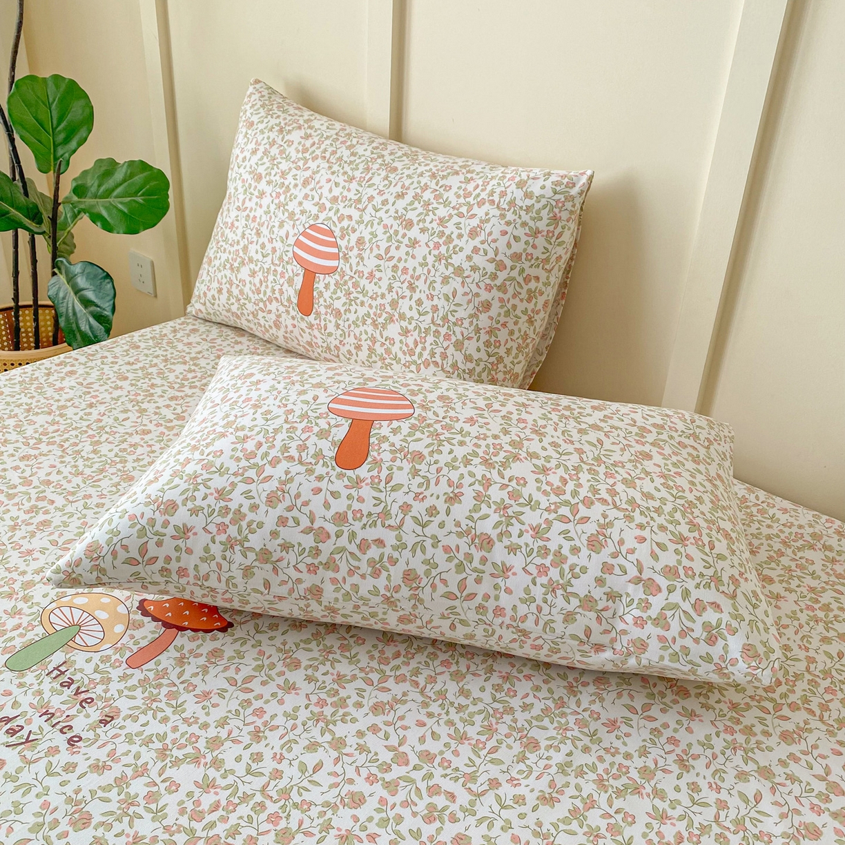 91家纺网 家纺一手货源 找家纺 首爱家纺2025新款花边款老粗布床单 蘑菇屋