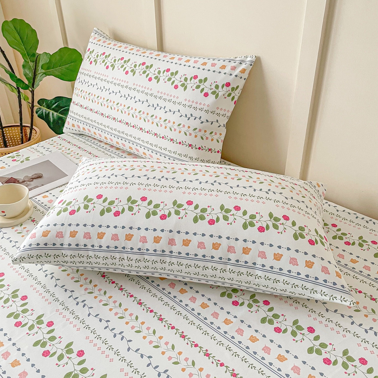 91家纺网 家纺一手货源 找家纺 首爱家纺2025新款花边款老粗布床单 小玫瑰