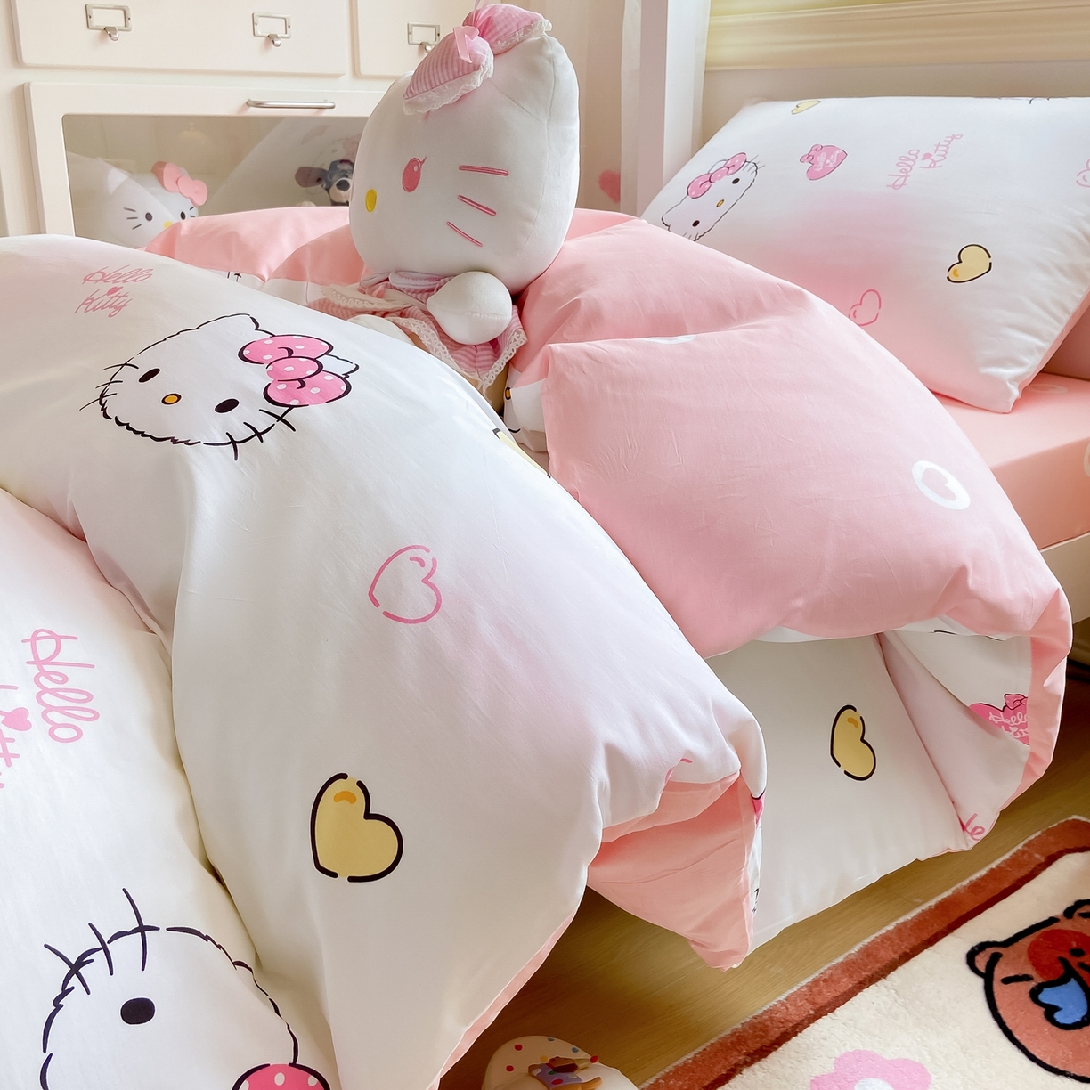 91家纺网 家纺一手货源 找家纺 博雅 2025春夏新款三丽鸥全棉纯棉卡通学生宿舍三件套上下铺三件套-小版 彩色KT