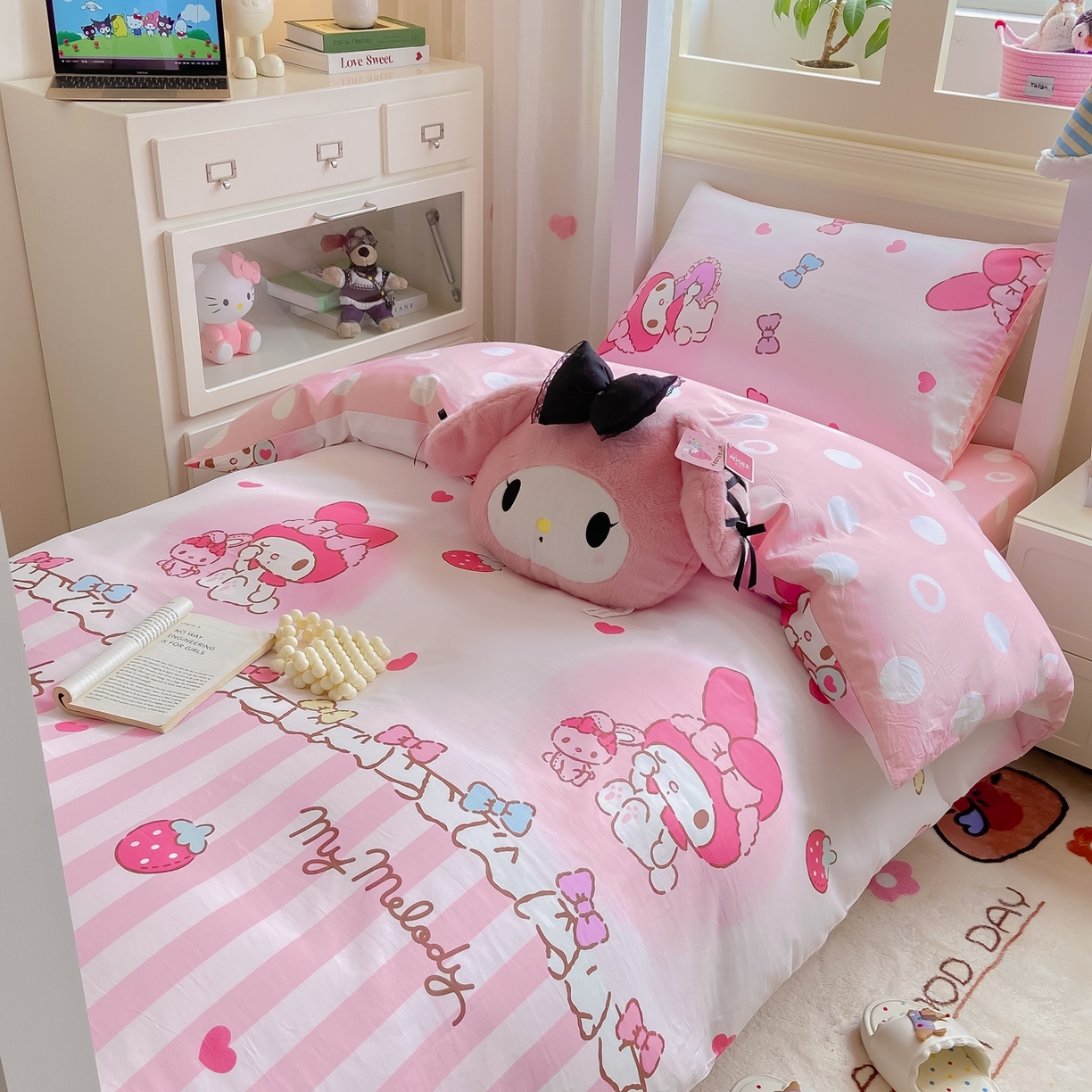 91家纺网 家纺一手货源 找家纺 博雅 2025春夏新款三丽鸥全棉纯棉卡通学生宿舍三件套上下铺三件套-小版 草莓条纹美乐蒂