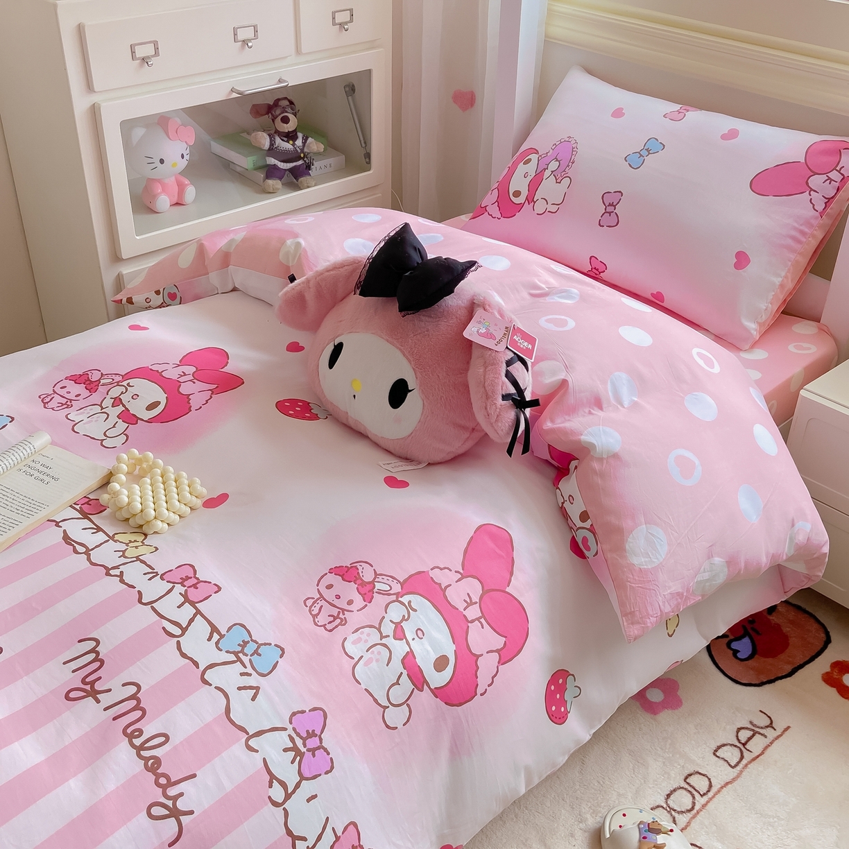 91家纺网 家纺一手货源 找家纺 博雅 2025春夏新款三丽鸥全棉纯棉卡通学生宿舍三件套上下铺三件套-小版 草莓条纹美乐蒂