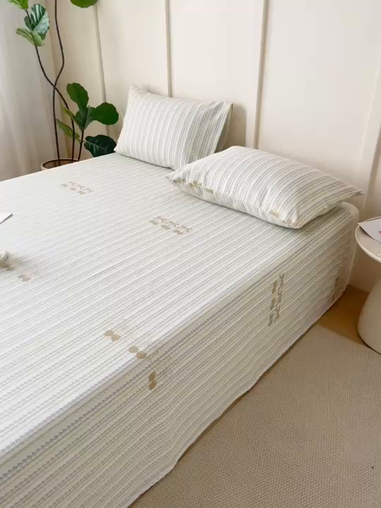 91家纺网 家纺一手货源 找家纺 首爱家纺2025新款花边款老粗布床单 樱桃条