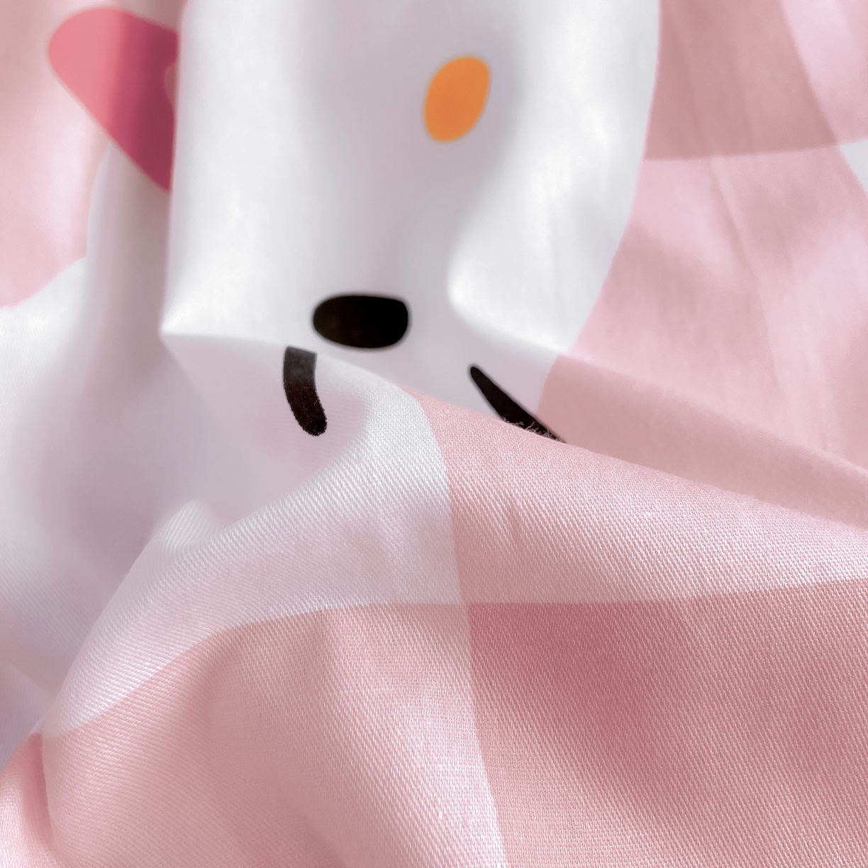 91家纺网 家纺一手货源 找家纺 博雅 2025春夏新款三丽鸥全棉纯棉卡通学生宿舍三件套上下铺三件套-小版 大粉格KT猫